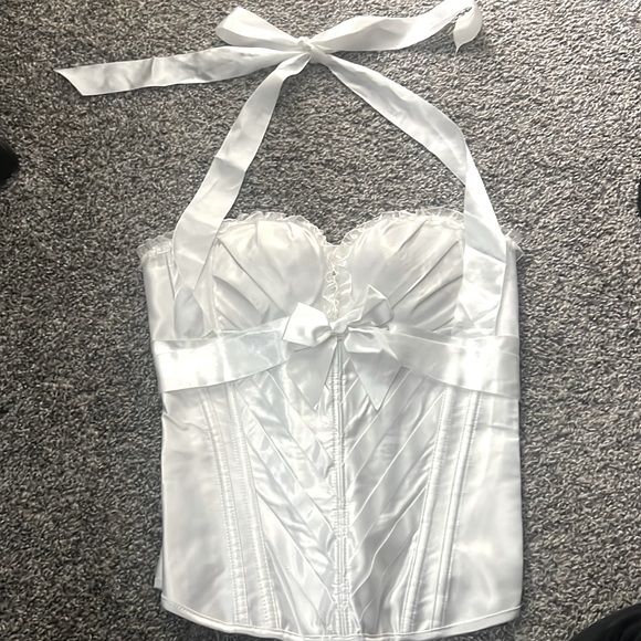 White Brand New Corset Size XS - Picture 1 of 4